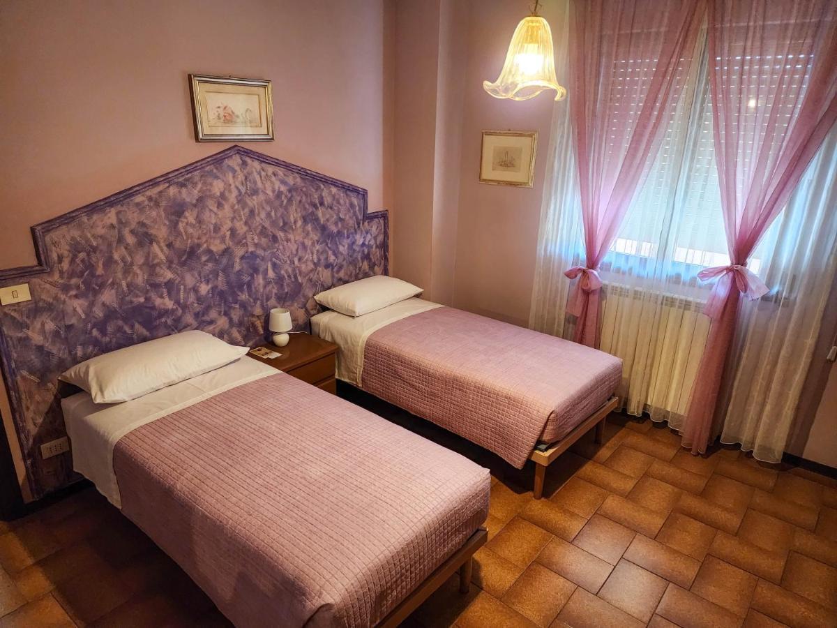 Gold B&B Ravarino Exteriér fotografie