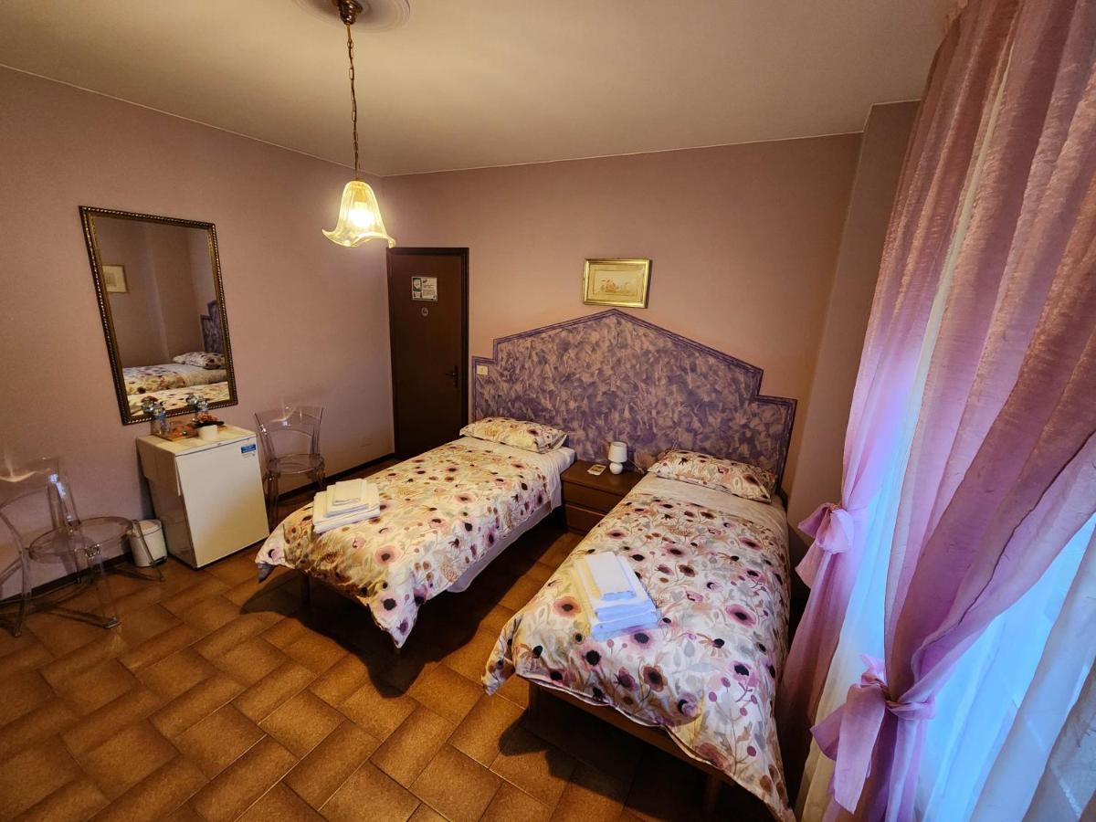 Gold B&B Ravarino Exteriér fotografie