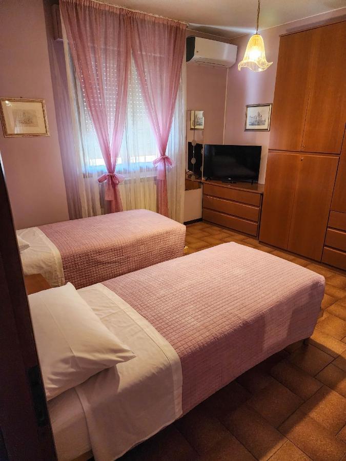 Gold B&B Ravarino Exteriér fotografie