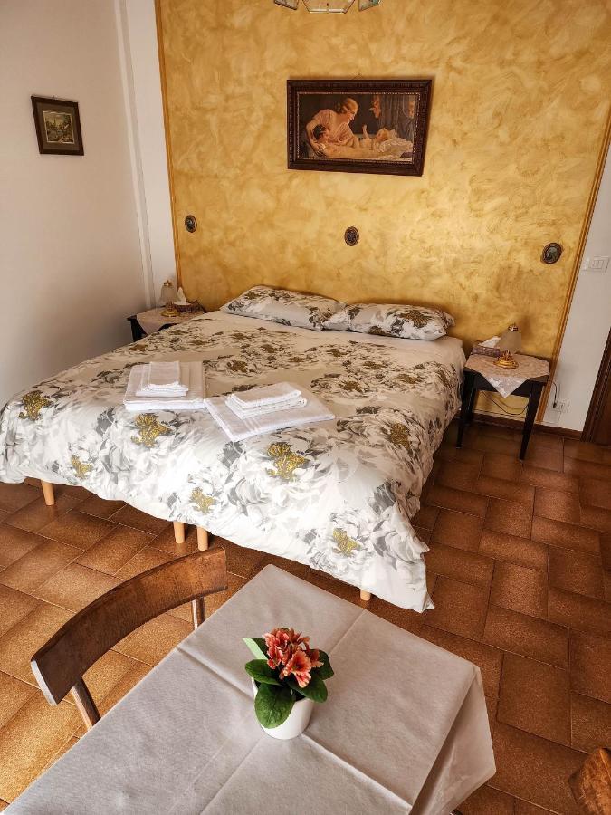 Gold B&B Ravarino Exteriér fotografie
