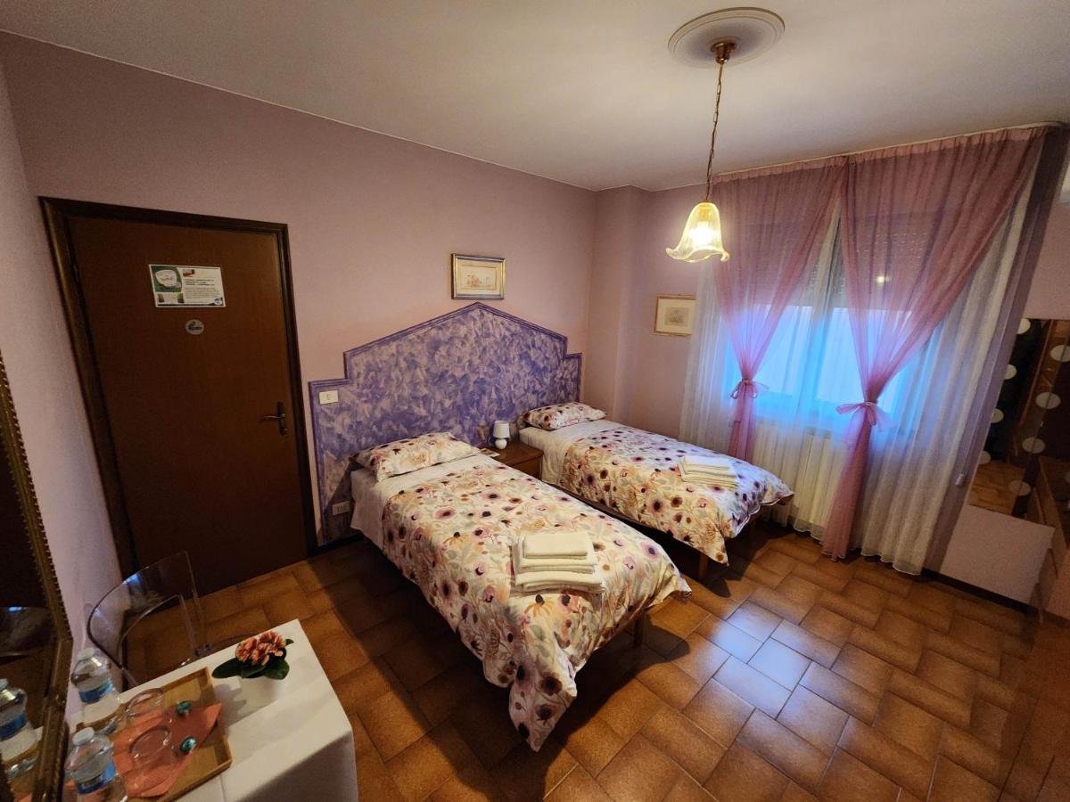 Gold B&B Ravarino Exteriér fotografie
